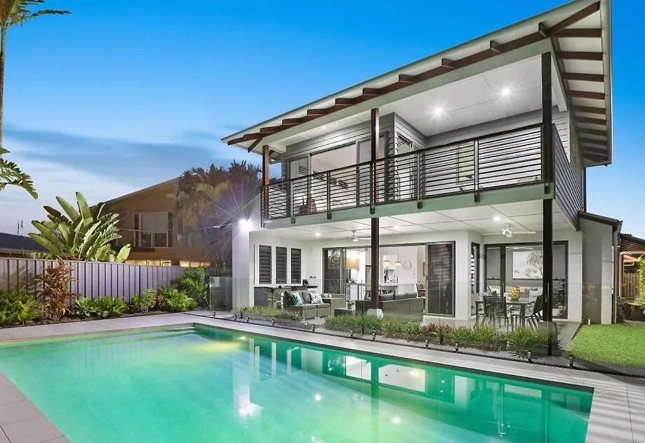 Waterfront Home Bordering Mooloolaba Buddina Австралия