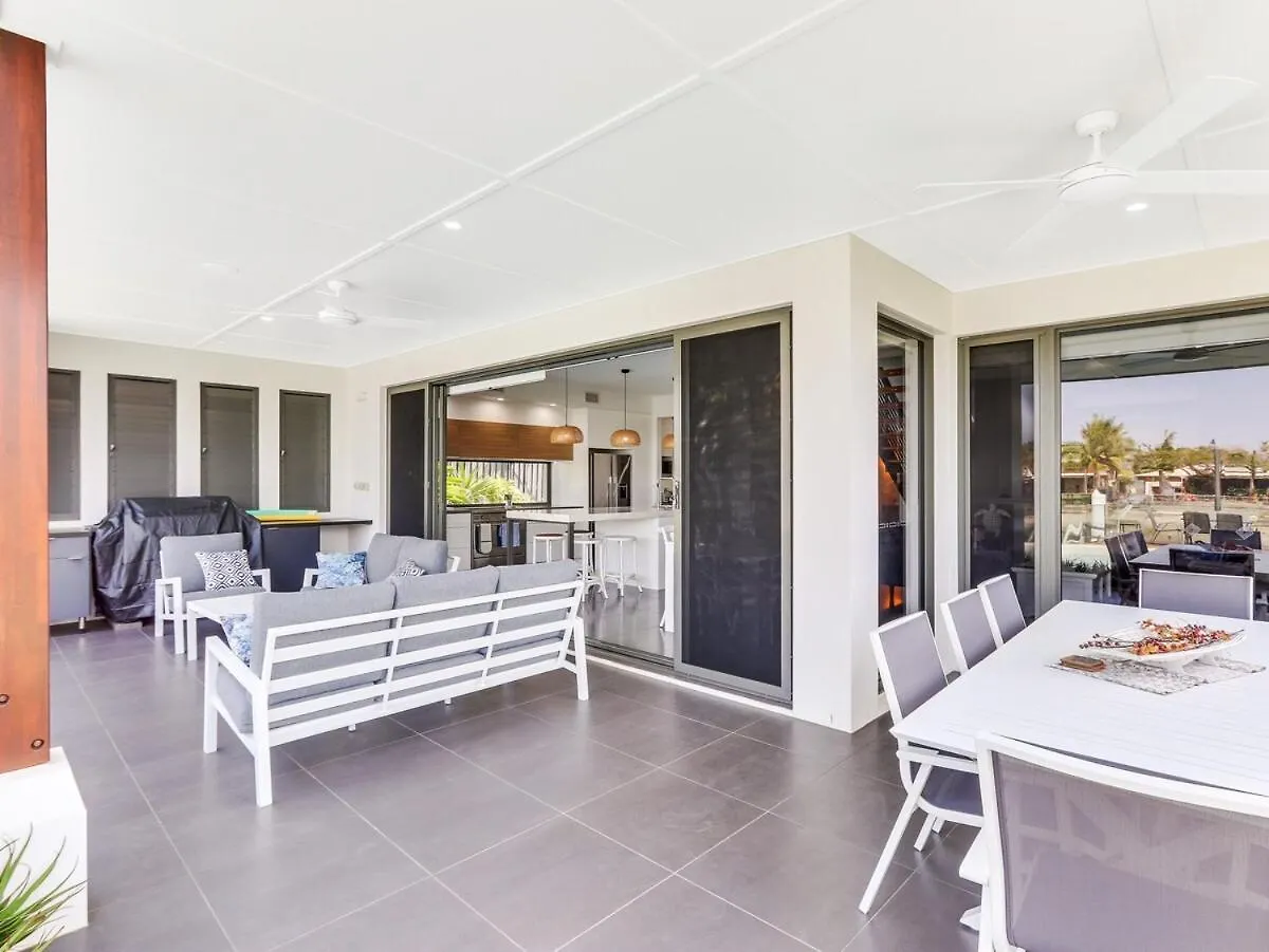 בודינה Waterfront Home Bordering Mooloolaba 0*,  אוסטרליה
